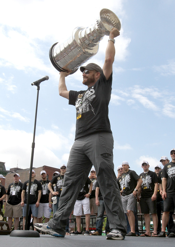 Tim Thomas was the top pick in the pool.  Now it's time for him to shave.